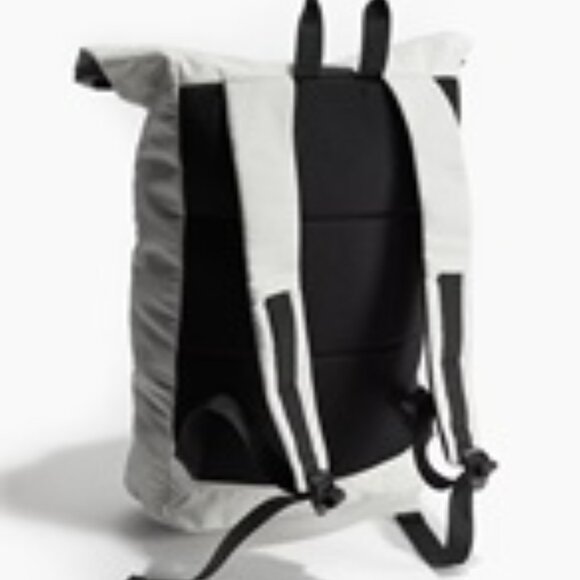 H&M Moved Water-Repellent Sports Backpack - Beige - Picture 3 of 5